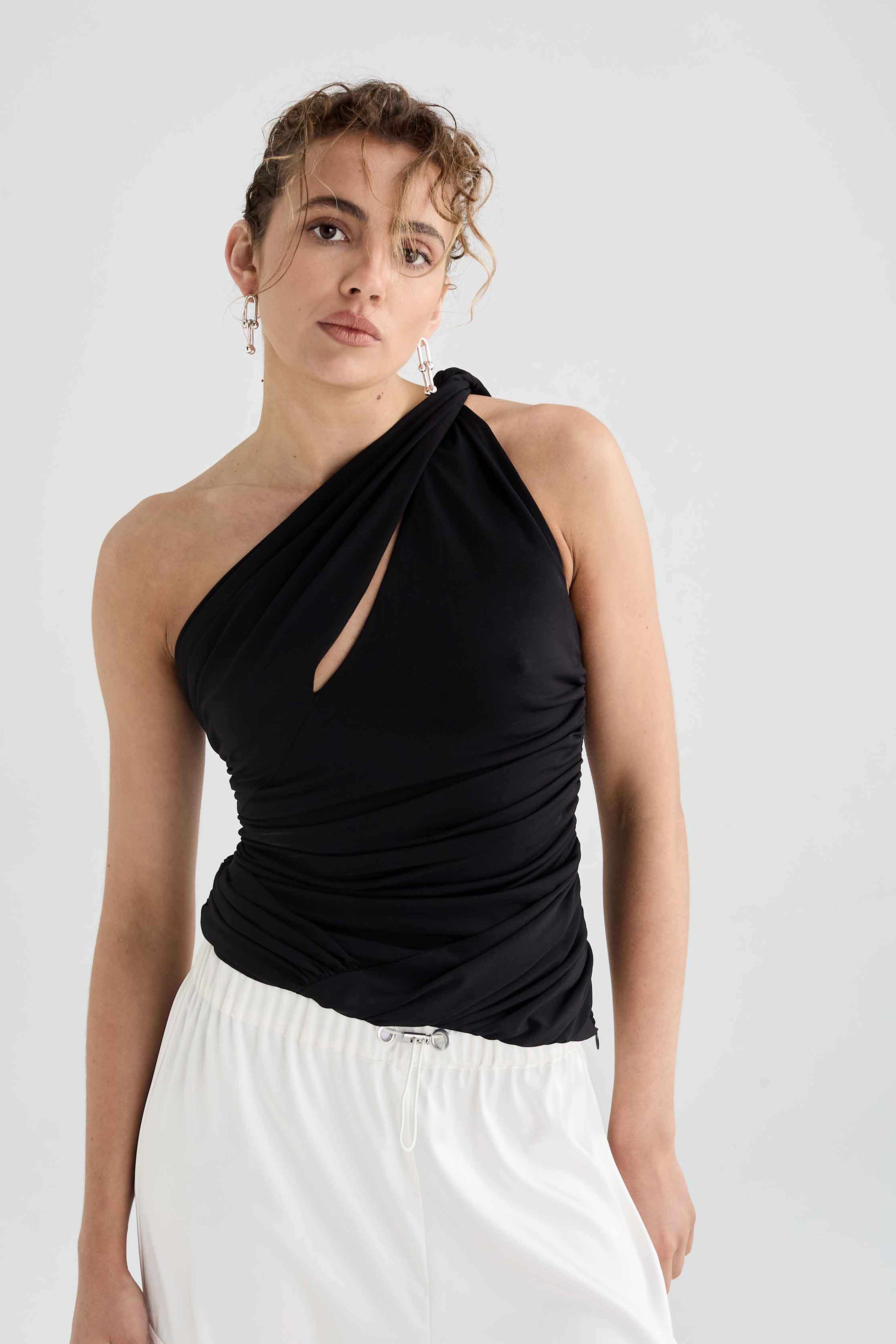 Liv Top Black